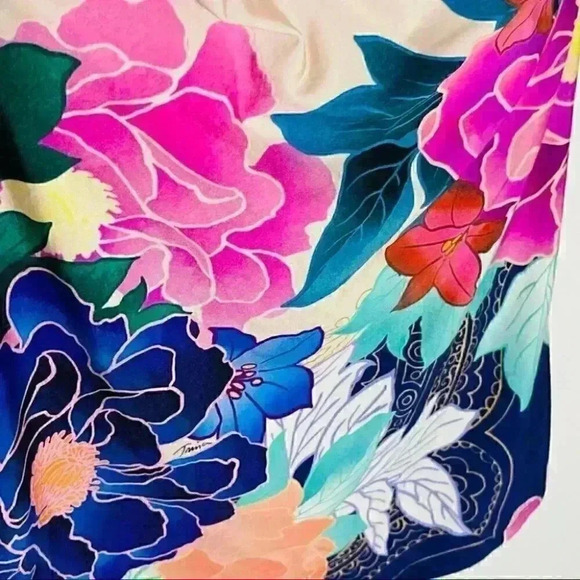 NWT Trina Turk Swimwear Opulent Oasis Floral Halter Swim Top - Picture 5 of 7